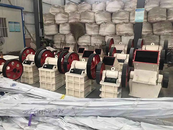 天津筛分式移动破碎站设备价格
