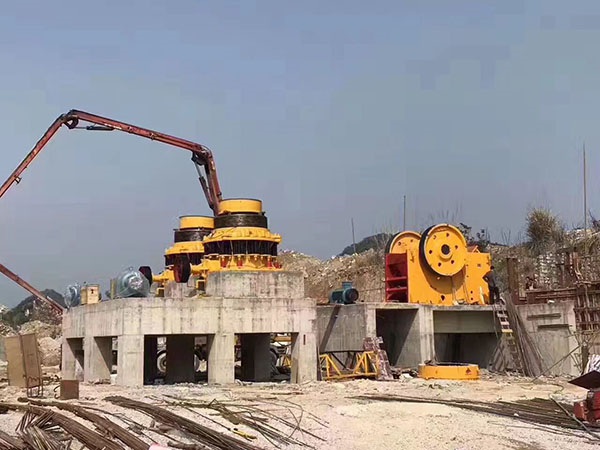江苏建筑垃圾移动破碎站械设备