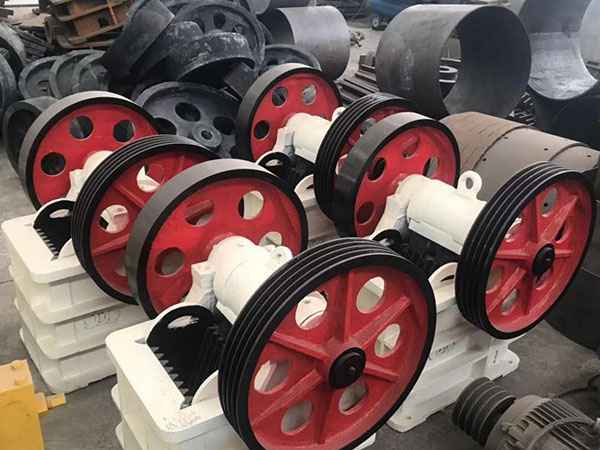 河北中小型移动破碎机大概需要多少钱