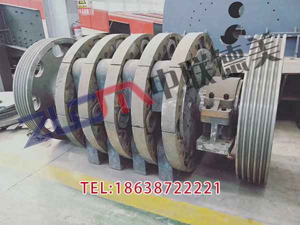 西藏轮胎移动破碎机建筑垃圾